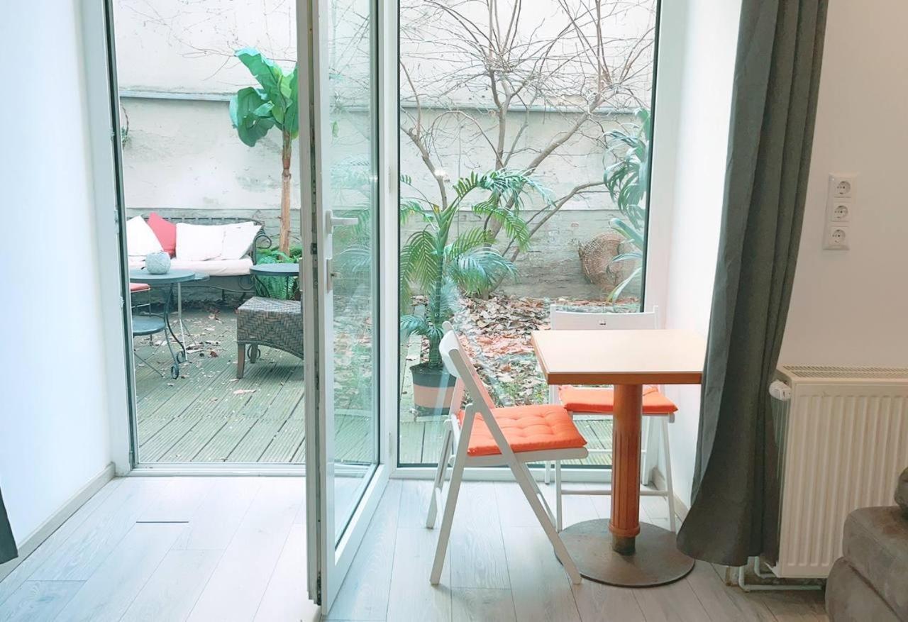 Comfort Triple Room Hn Vienna Exterior photo